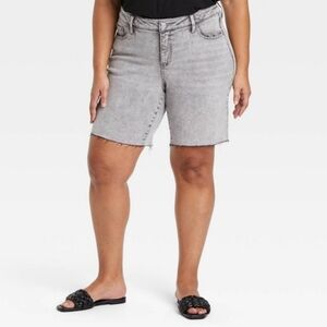 New Plus Size High-Rise Stretch Denim Jean Shorts, Ava & Viv - Gray Acid Wash
